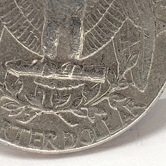 1988 D Liberty Quarter With Errors - Picture 3 of 9